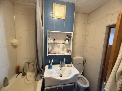 2 CAM GALATA BULEVARD, ET 1, DECOMANDAT,  2 BALCOANE - foto 19