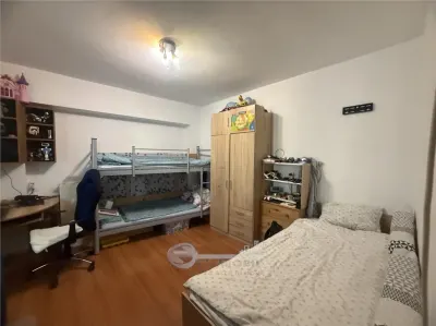 2 CAM GALATA BULEVARD, ET 1, DECOMANDAT,  2 BALCOANE - foto 22