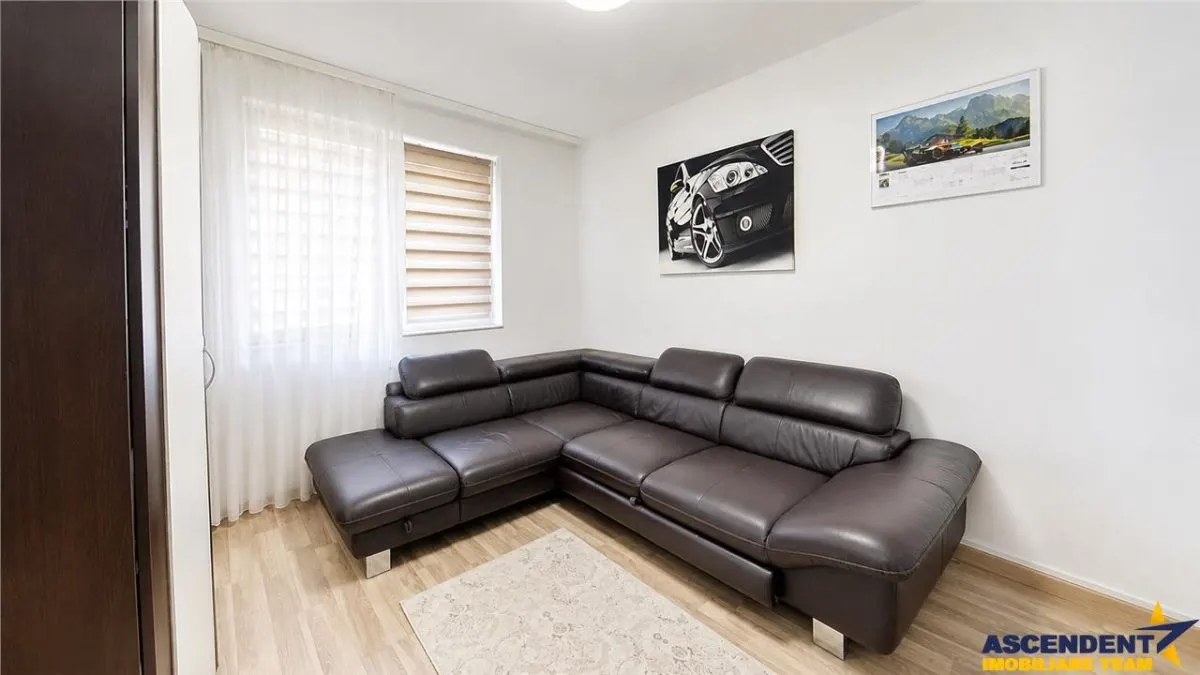 2 camere Tractorul, aproape de Coresi, parcare proprie, balcon inchis, potential investitional - foto 4