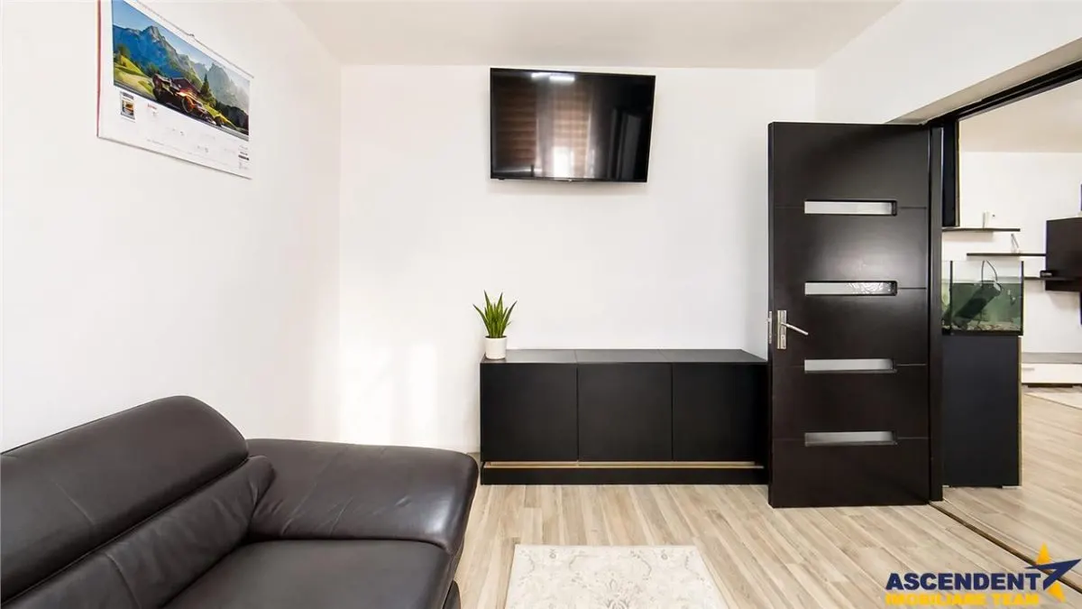 2 camere Tractorul, aproape de Coresi, parcare proprie, balcon inchis, potential investitional - foto 10