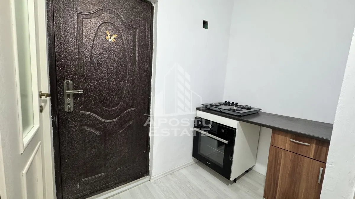 Garsoniera , etaj 4/4, zona Sagului - foto 5