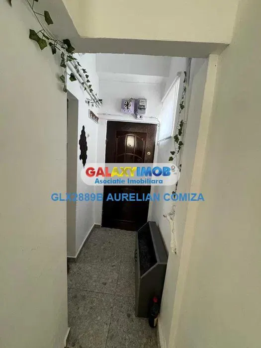 Garsoniera Piata Romana etaj 10/11/centrala/boiler/mobilata/utilata - foto 4