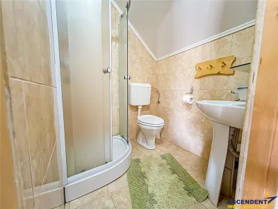 FILM! Vila pe 7 camere: servicii/ rezidential/ turism, in Covasna, Central - foto 15