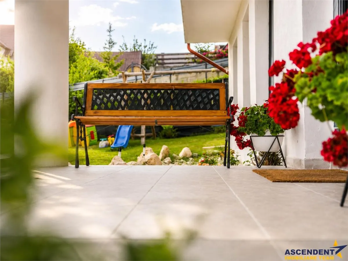 Aleasa Pensiune, pe 1.400 mp teren, in curcubeu montan, Bran, Brasov - foto 8