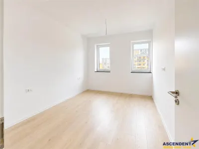 Prima inchiriere! Apartament 2 camere, 62 mp, Nemobilat, Qualis, Tractorul, Brasov - foto 2