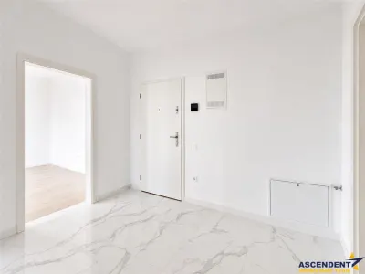 Prima inchiriere! Apartament 2 camere, 62 mp, Nemobilat, Qualis, Tractorul, Brasov - foto 5