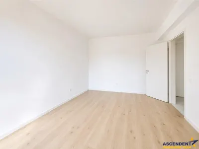Prima inchiriere! Apartament 2 camere, 62 mp, Nemobilat, Qualis, Tractorul, Brasov - foto 6