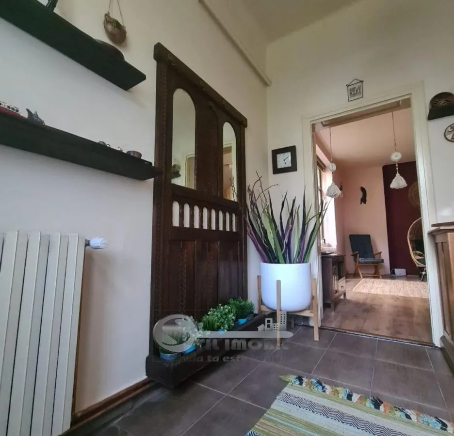 Vilă 2 camere | Copou â€“ Parc | Parcare Inclusă | Disponibil 1 Octombrie - foto 3