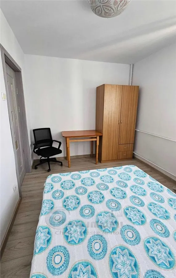 Prima închiriere | Apartament 2 camere | Podu Roș | Semidecomandat - foto 4