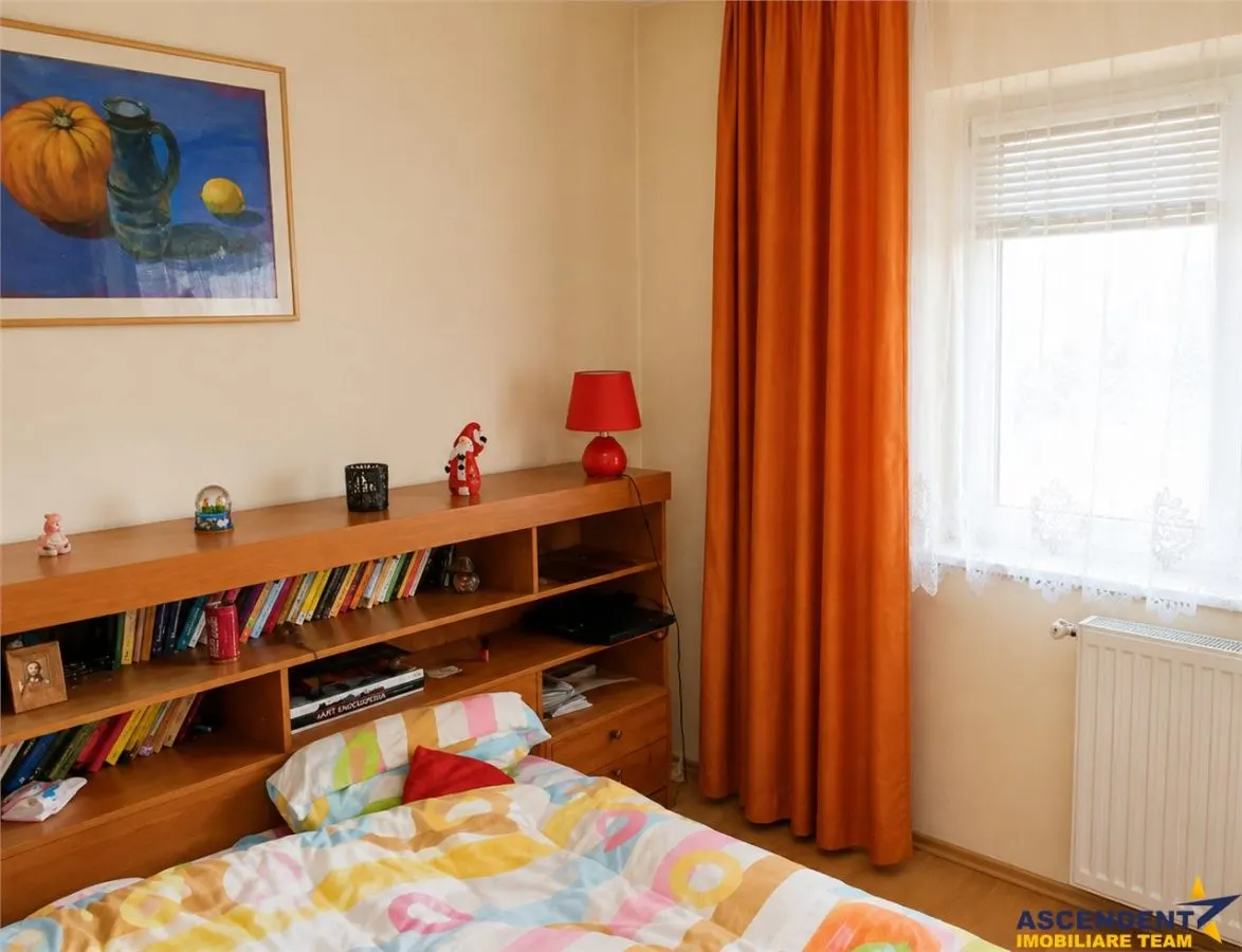 Calea Bucuresti,3 camere,decomandate,  etaj 2, 87mp,  2bai, centrala proprie, termopane, potential personalizare. - foto 6