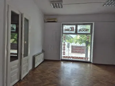 Spatiu comercial - zona excelenta - centrala proprie - aer conditionat - foto 3