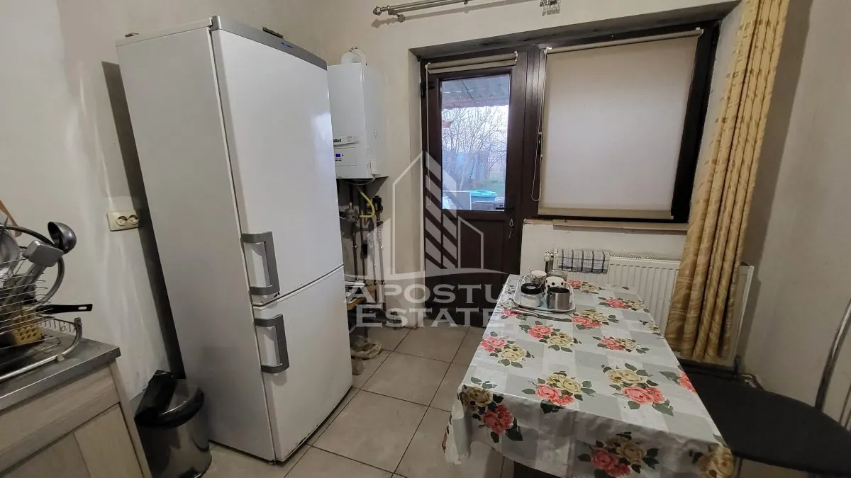 Casa individuala,190 mp utili,garaj si teren de 700 mp,Satchinez - foto 3