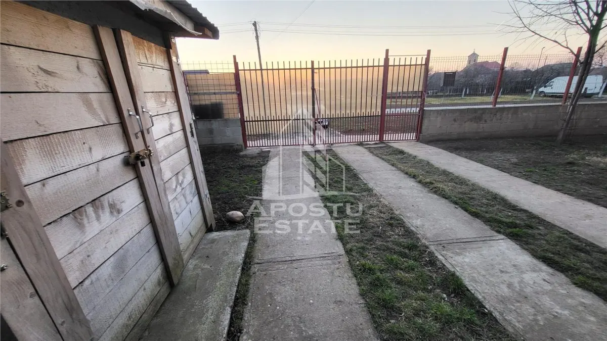 Casa individuala,190 mp utili,garaj si teren de 700 mp,Satchinez - foto 5