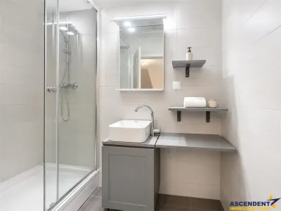 Studio modern, decomandat, etaj 2, mobilat, echipat, terasa, parcare, Avantgarden, Brasov - foto 7