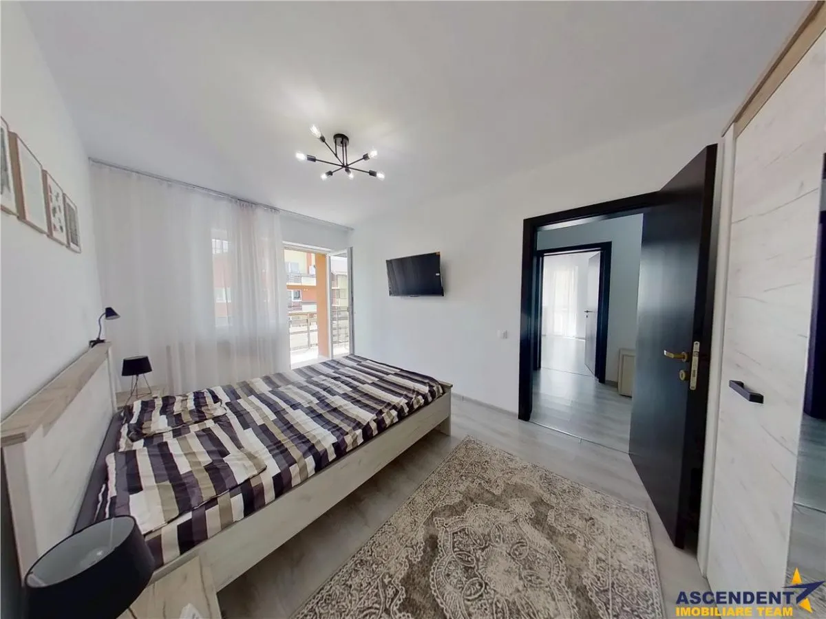Tur Virtual! Decomandat, regim vila,2 balcoane,parcare rezervata,mobilat,utilat - foto 4