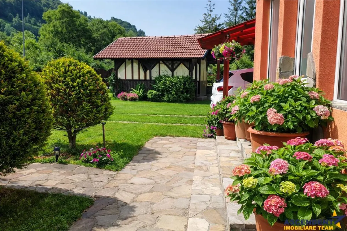 Tu 3D! Resedinta/ Pensiune, apreciabil areal, Moieciu, Bran, Brasov - foto 18