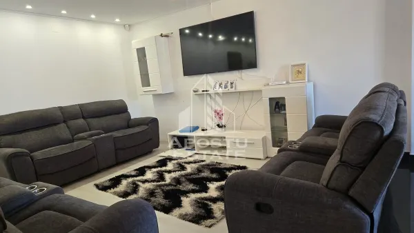Casă 5 camere Padureni (Jebel) - poza 15