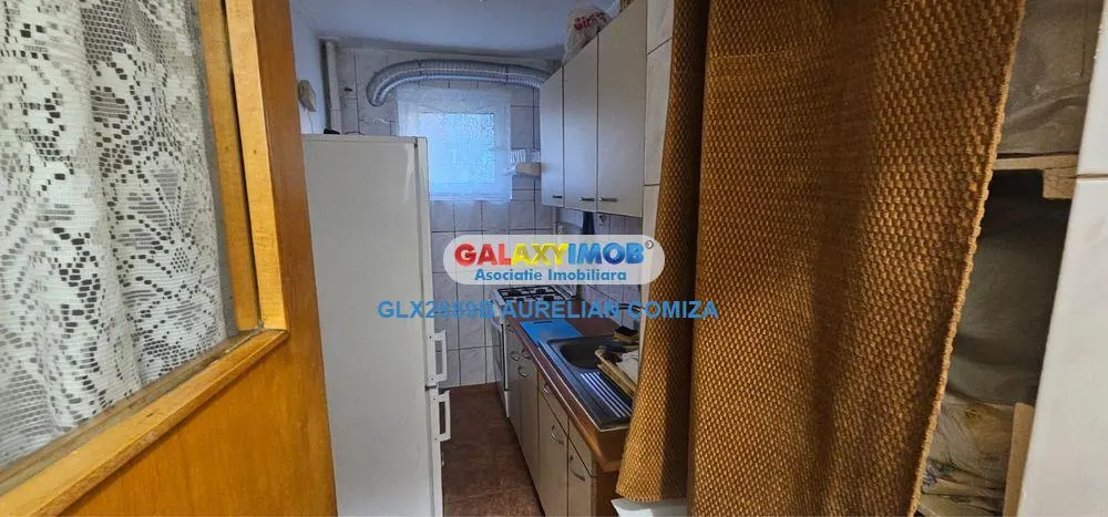 Apartament 4 camere decomandat Drumul Taberei - foto 7
