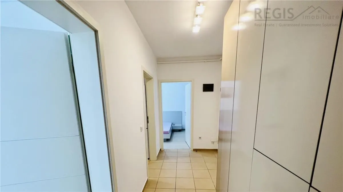 Apartament spatios 2 camere cu gradina, parcare+boxa - foto 8