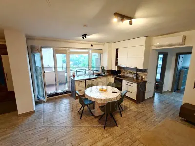 Apartament modern 3 camere, Centru, zona Traian+Garaj - foto 3