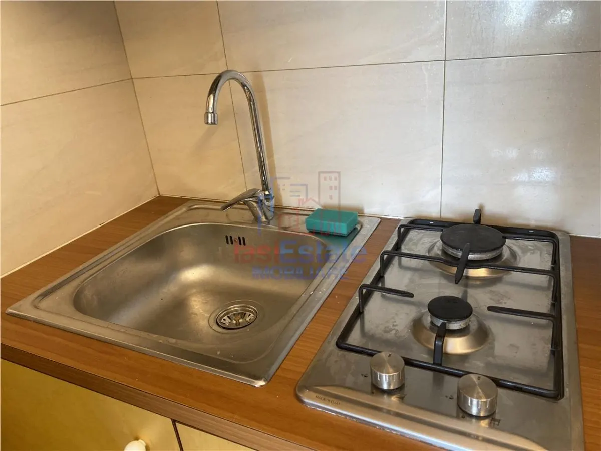 Camera cămin renovată complet  Piata Nicolina - foto 11