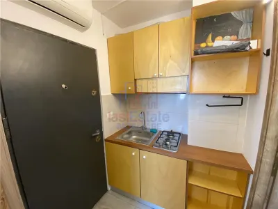 Camera cămin renovată complet  Piata Nicolina - foto 10