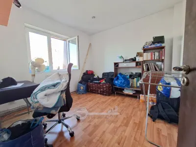 Nicolina 1, apartament 2 camere, decomandat, baie cu geam, 46 mp, se accepta credit bancar - foto 4