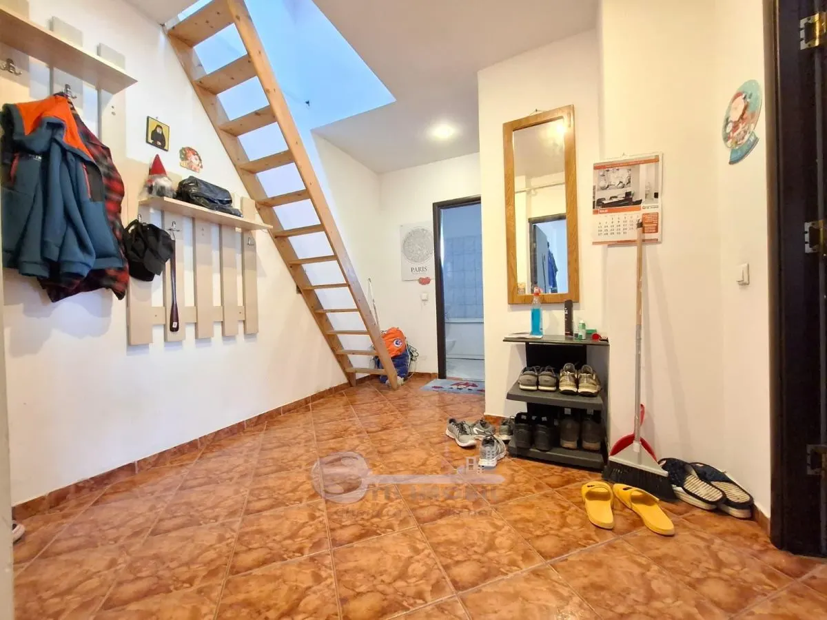 Nicolina 1, apartament 2 camere, decomandat, baie cu geam, 46 mp, se accepta credit bancar - foto 9