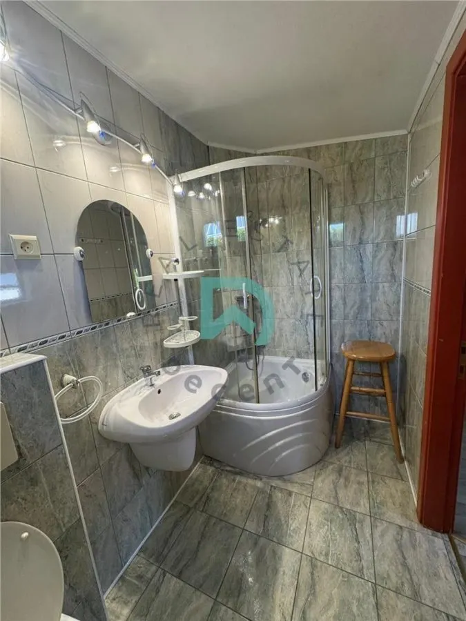 Garsoniera in casa De Mijloc, Brasov. - foto 12
