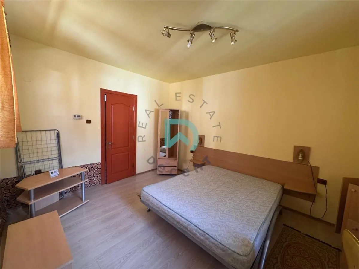 Garsoniera in casa De Mijloc, Brasov. - foto 16