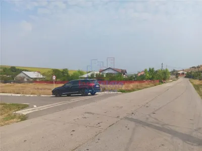 Bogonos Letcani  teren 500mp cu Aut De Constr la str asfaltata cu toate utilitatile - Bogonos