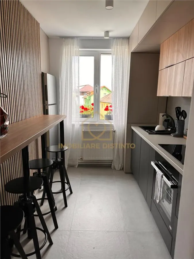 Apartament cu 2 camere zona ultracentrala - foto 2