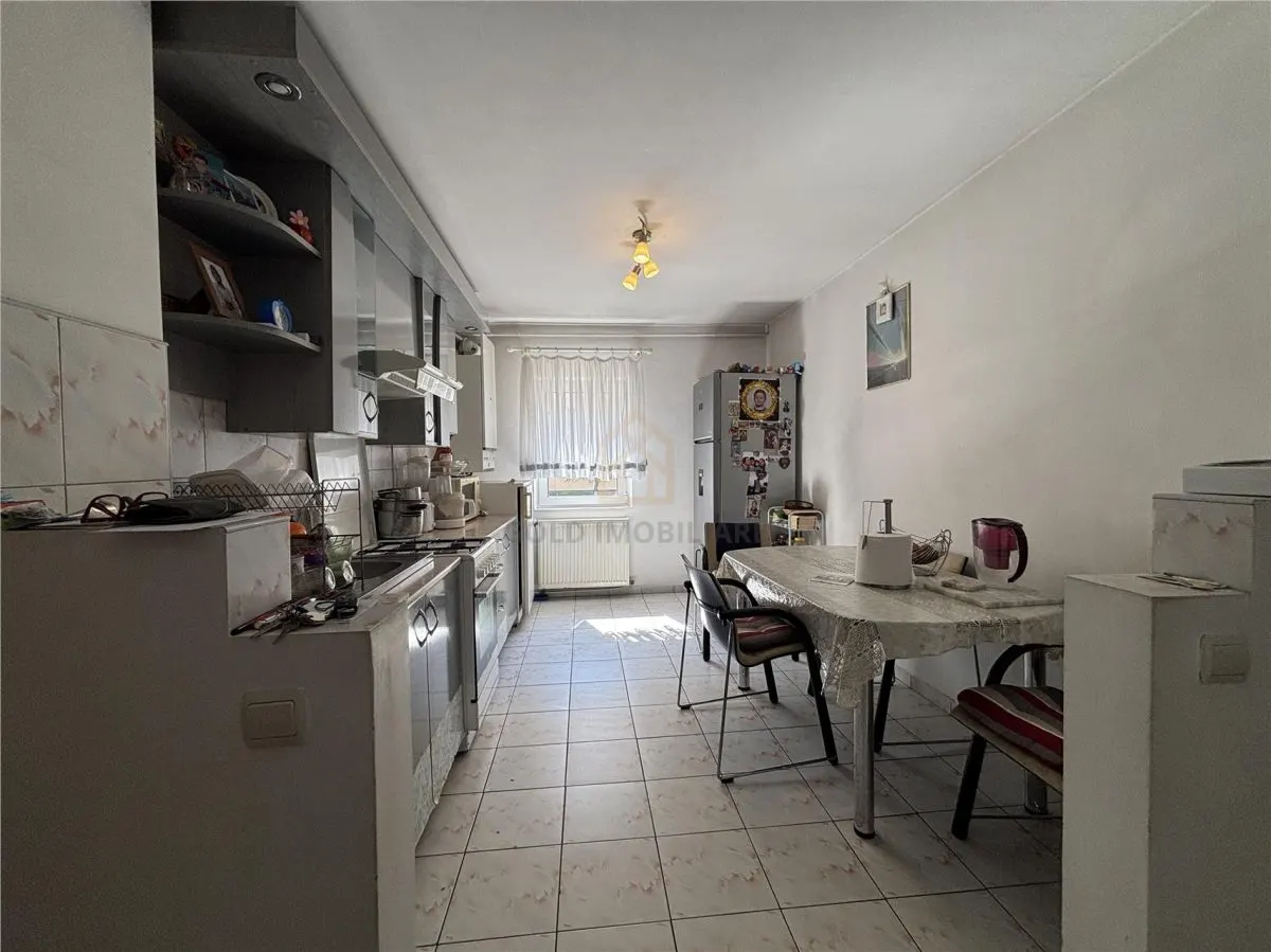 Apartament 3 camere Olteniei - foto 2
