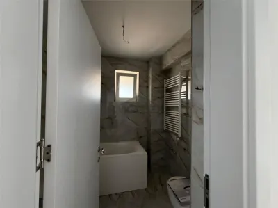 Apartament doua camere  Ansamblu rezidential,finisaje de lux balcon luminos - foto 8