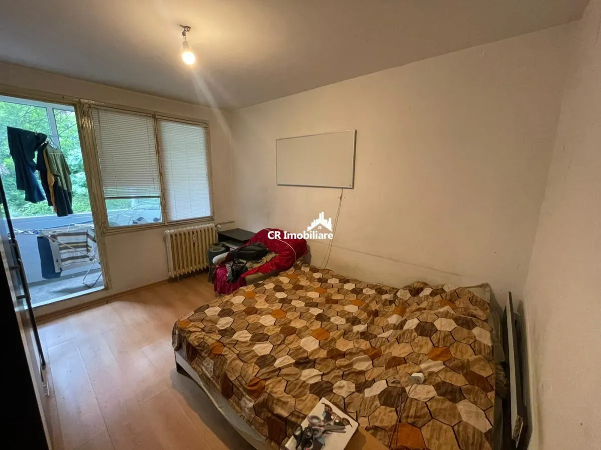 Apartament 3 camere metrou Aparatorii Patriei - foto 2