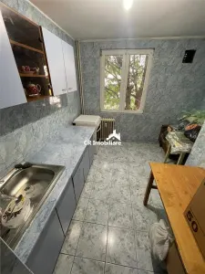 Apartament 3 camere metrou Aparatorii Patriei - foto 4