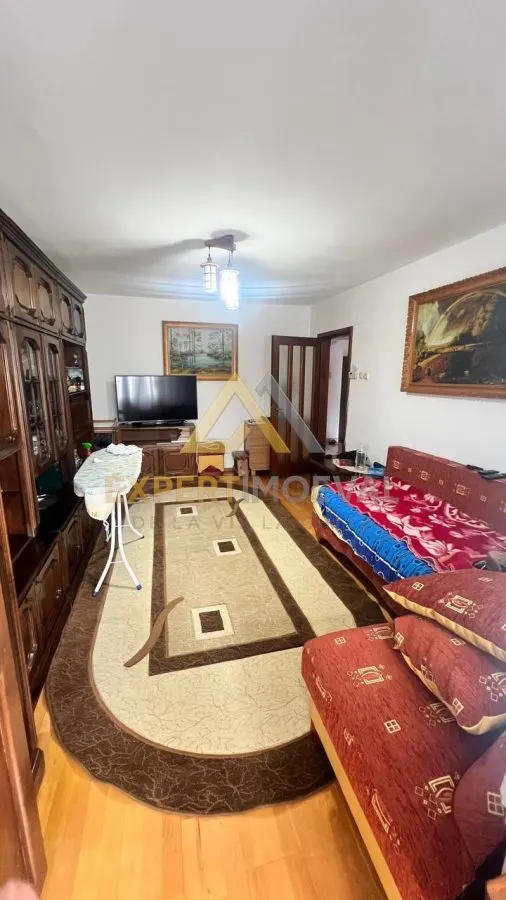 Apartament de inchiriat pe strada Oituz cu 4 camere - foto 2
