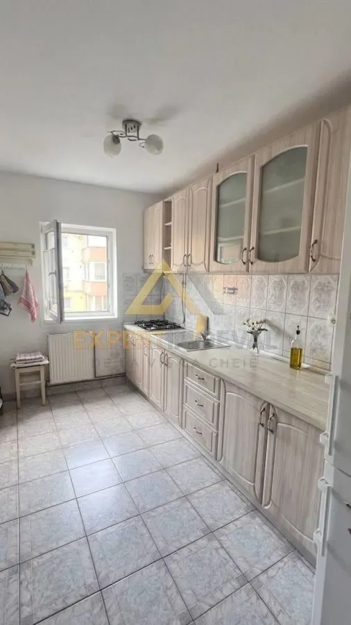 Apartament de inchiriat pe strada Oituz cu 4 camere - foto 20