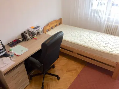 Apartament 3 camere decomandat de închiriat | Bd. Independenței | La 5 minute de UMF | 2 băi - foto 4