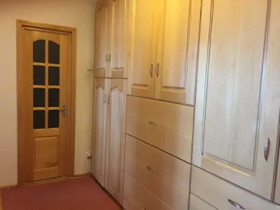 Apartament 3 camere decomandat de închiriat | Bd. Independenței | La 5 minute de UMF | 2 băi - foto 5