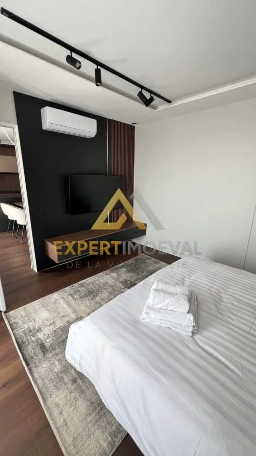 Apartament modern de inchiriat cu 3 camere  Bloc Nou Ultracentral - foto 8