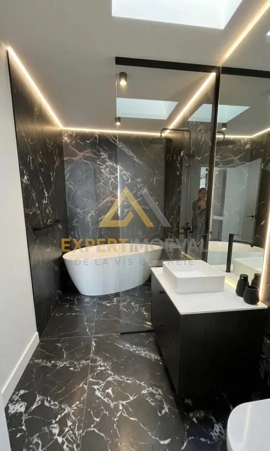 Apartament modern de inchiriat cu 3 camere  Bloc Nou Ultracentral - foto 10