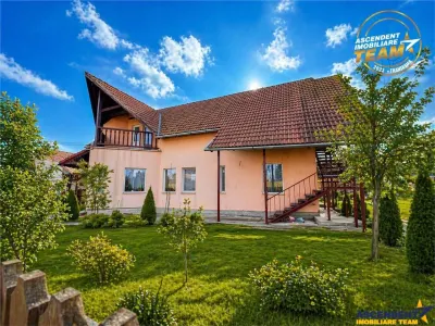 Vila duplex spatioasa in Chilieni, Sfantu Gheorghe,6 camere, garaj si teren generos - Chilieni