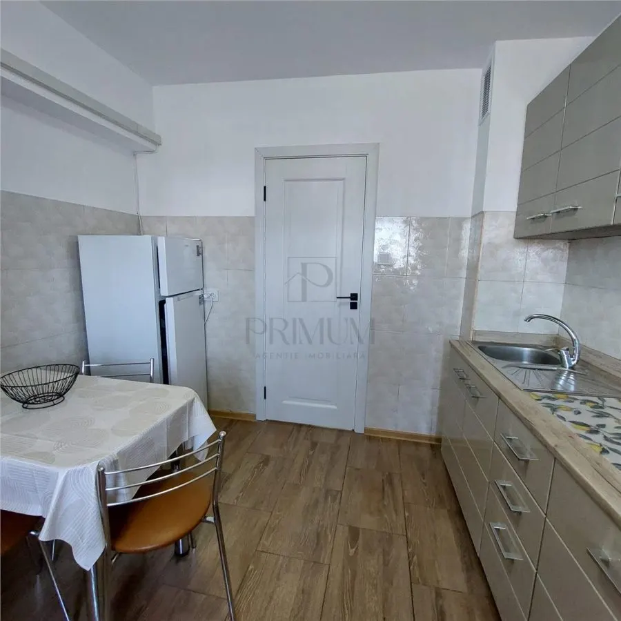 Apartament 3 camere | Central | 75 mp | Complet renovat | Totul nou | 2 Bai | Etaj 8 - foto 7
