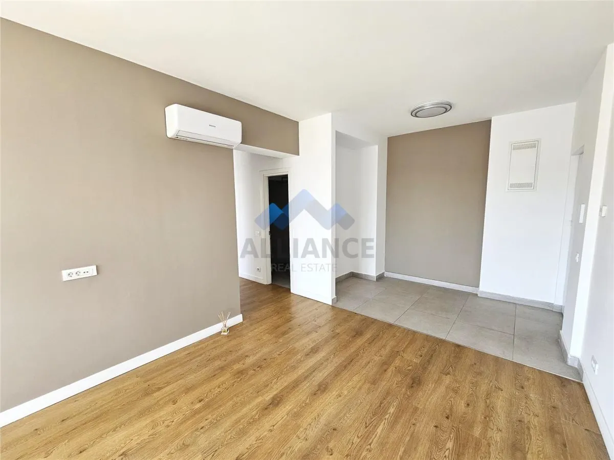 Penthouse cu 3 camere, terasa spatioasa, Silk District - foto 1