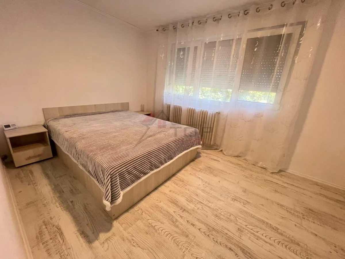 Vanzare apartament 2 camere Podu Ros - renovat complet - foto 1