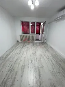 Vanzare apartament 2 camere Podu Ros - renovat complet - foto 5