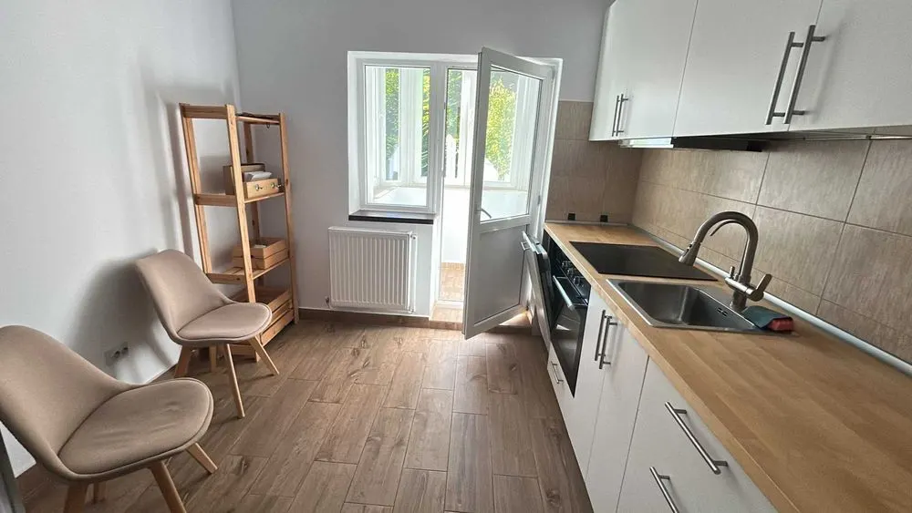 Apartament 3 camere, 76 mp, Gara – Arcu, complet renovat - foto 5
