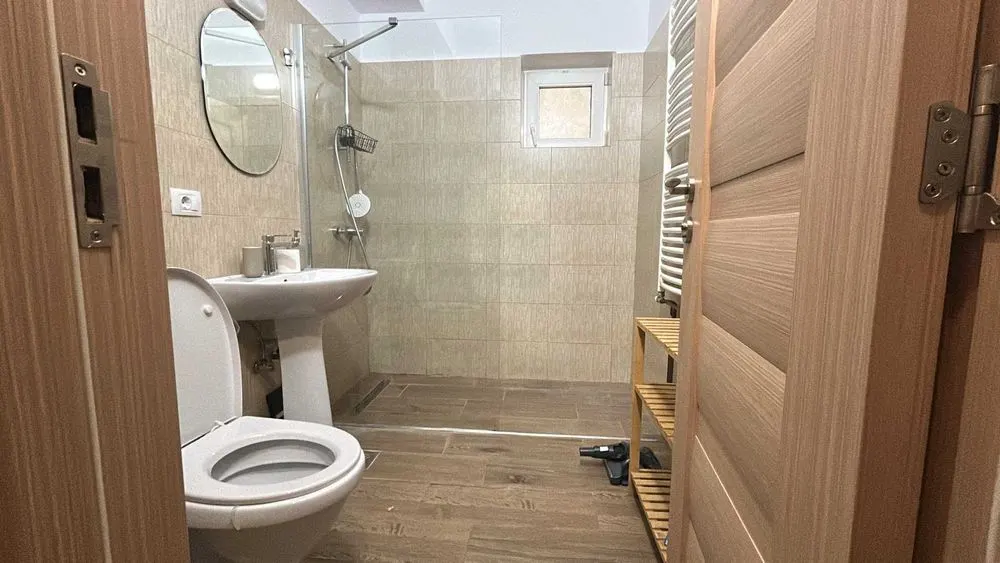 Apartament 3 camere, 76 mp, Gara – Arcu, complet renovat - foto 8
