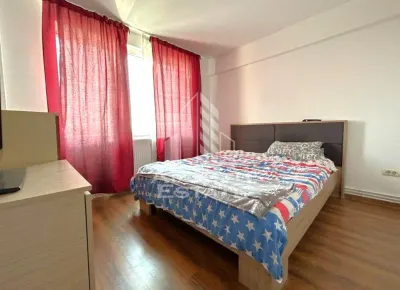 Apartament cu 3 camere 100mp Semidecomandat in zona Ultracentrala - Arad